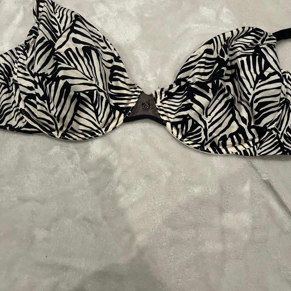 Victoria's Secret Black and White Bra